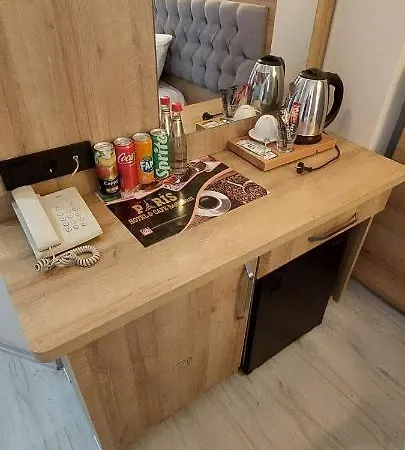 Paris Cafe Restaurant Κωνσταντινούπολη