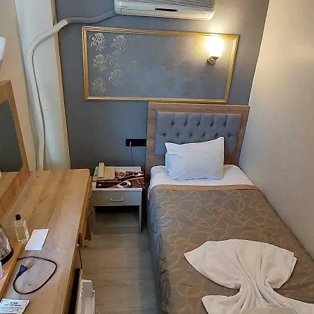 Paris Cafe Restaurant איסטמבול