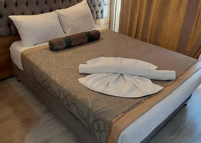 Paris Cafe Restaurant 호텔 이스탄불