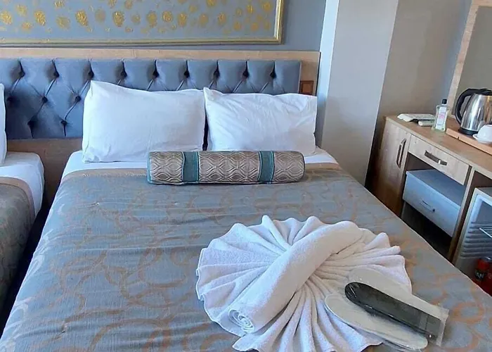 Paris Cafe Restaurant 호텔 이스탄불