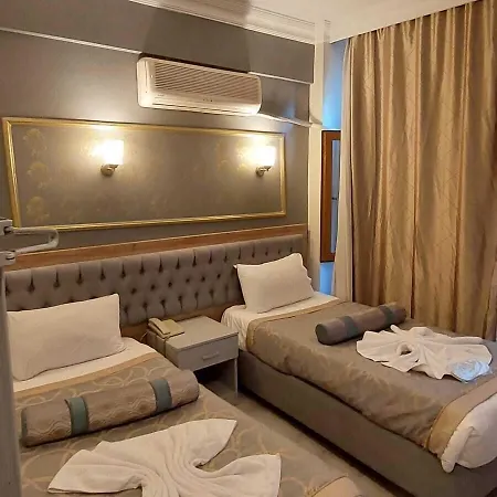 Hotel Paris Cafe Restaurant *