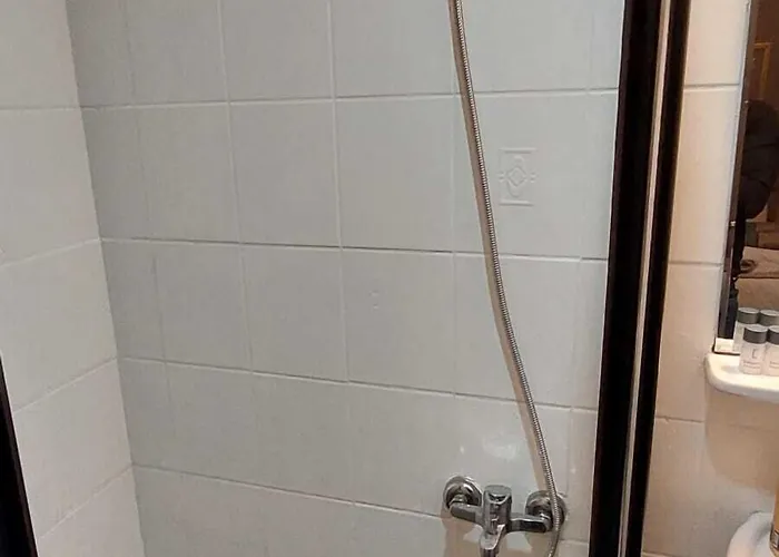 Hotel Paris Cafe Restaurant