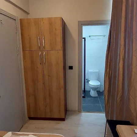 Hotel Paris Cafe Restaurant